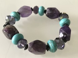 Bracelet made of amethyst and turquoise beads