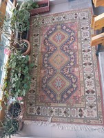 Antik szőnyeg kézi 175 x 108 cm méret rojtok nélkül, nem molyos, nem lyukas