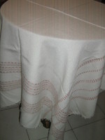 Woven tablecloth with beautiful hearts