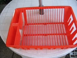Retro narancs színű műanyag edényszárító rács