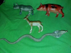 Retro quality giant-sized mixed-habitat animals plastic toy figures in one as shown in the pictures