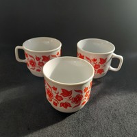 3 Zsolnay mugs = 4000ft
