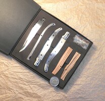 Semptek pearl knife, from a collection. Uncut!