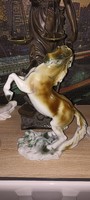 Large porcelain horse, 30 cm according to the pictures