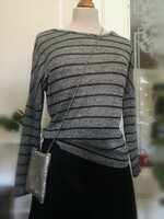 Only size 36-38-40 slim blouse, lurex metallic fiber thin sweater