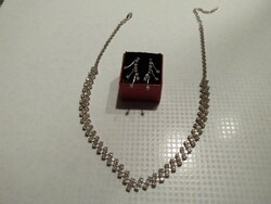 Beautiful showy rhinestone necklace + earrings
