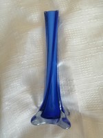 Kék üveg váza gyönyörű