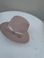 Női kalap világos szürkés-drappos-rózsaszínes