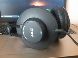 Akg k52 studio headphones