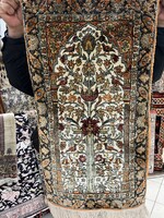 3638 Iráni  Isfahani  100% Hernyóselyem kézi perzsa szőnyeg 45X82CM INGYEN FUTÁR