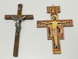 2 crucifixes