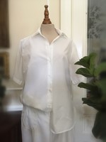 Walbusch 42-44 100% cotton poplin blouse with shell buttons