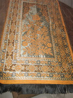 Beautiful small size elegant vintage floral woven running wall protector carpet
