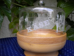 Cheese bowl with cheese bura glass bell from the Netherlands