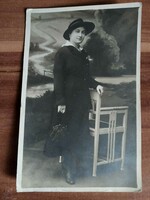 Antique female photo from the studio of photographer Vince Weaver in Debrecen, 1916