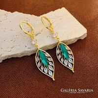 Elegant sparkling zirconia green leaf hoop earrings