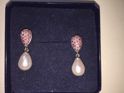 White gold ruby and pearl 14 kr earrings