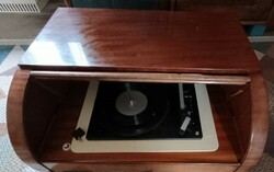Old wooden box record player