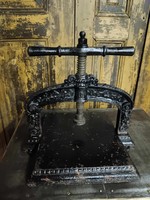 Book press, from the first half of the 20th century, with beautiful decoration, intact casting, marked piece, cast iron press
