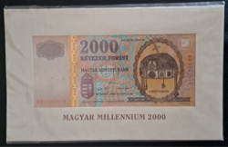 2000 -es UNC Aranyfémszálas Millenniumi 2000 forint -os bankjegy