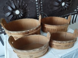 4 stackable wooden kitchen pots