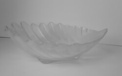 Solid material, shell-shaped glass serving bowl with legs