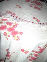 Beautiful vintage style floral ruffle duvet cover