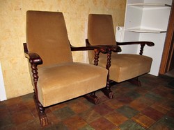 2 colonial armchairs