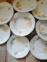 Zsolnay sárga rózsás 24 darab tányér