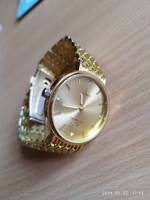 Orlando wristwatch, metal buckle, gold color. With a new battery, it works.