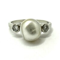 Art deco white gold ring with pearls and diamonds