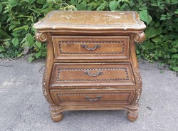 Neo-baroque small chest of drawers.