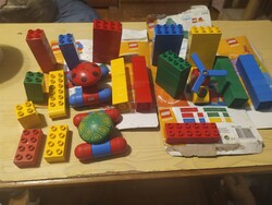 72 pieces of lego duplo sets