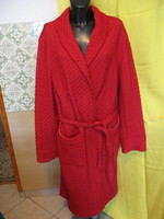 Retro quilted cherry red robe, Hungarian confection rarity, texelektro ip. Text Budaörs