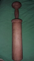 Antik ESZTERGÁLT NYELES FA  HENTES KÉZI kolbász / szalámi /hurkatöltő fa 44 x 8,5 cm a képek szerint