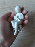 Drasche porcelán: babázó kislány