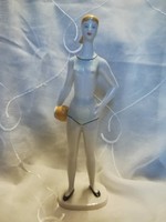 Hollóházi porcelán figura, labdát tartó lány