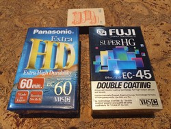 Panasonic Fuji VHSC superhg videókamera kazetták együtt