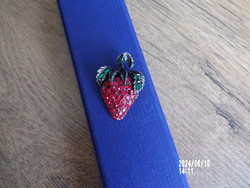 Lenyűgöző PELL vintage bross