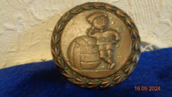 TOTO Kupa  1971 , 5,2 cm  bronz ptakett