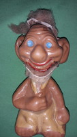 Régi trafikáru céllövöldés 4 pálcás bakelit troll játék figura RITKASÁG 13 cm a képek szerint