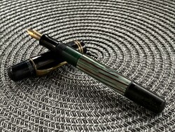 PELIKÁN töltőtoll 14 k.-os arany heggyel