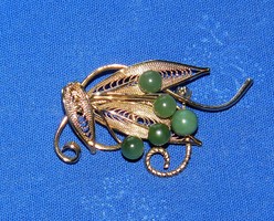 Antik, elegáns, míves megmunkálású kitűző, bross.