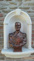 Horthy Miklós szobor