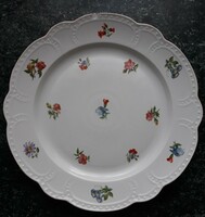 Zsolnay virágmintás süteményes tál, tetején kisebb lepattanás, 30 cm átmérőjű