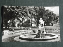Képeslap, Kaposvár Rippl Rónai szobor szökőkút, Táncsics tér,park látkép,részlet, 1963-