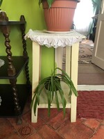 Virágtartó / Postamens