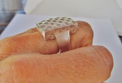 Különleges pecsét jellegű  kézműves nagy ezüst  gyűrű