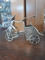 Jelzett Alpakka Kínai Riksa Kisplasztika Szobor.