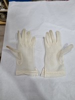 Régi nöi kesztyű